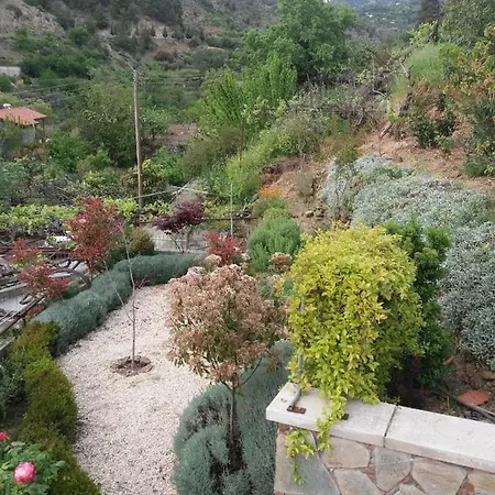 Rodous Tatil Evi *